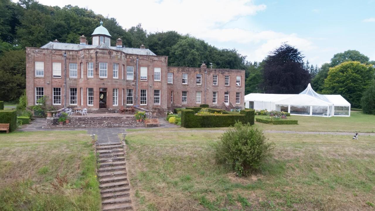Warwick Hall Carlisle  Eksteriør bilde